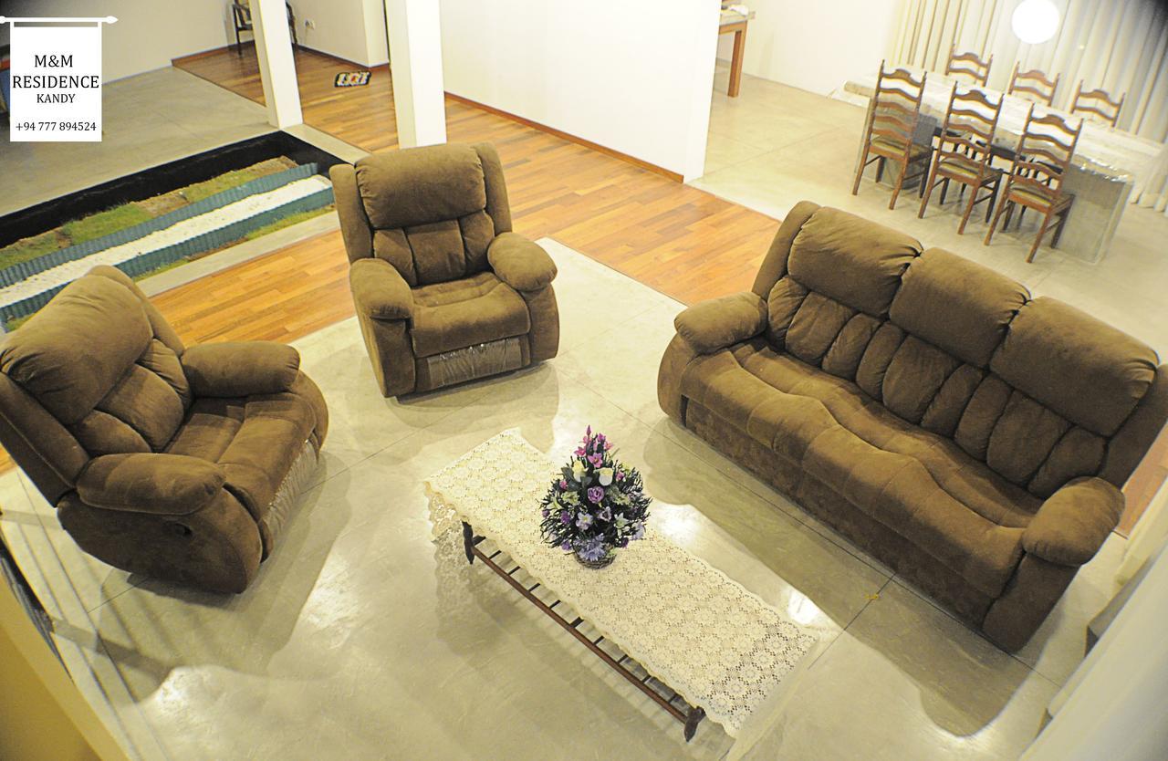 M&M Residence แคนดี้ ภายนอก รูปภาพ